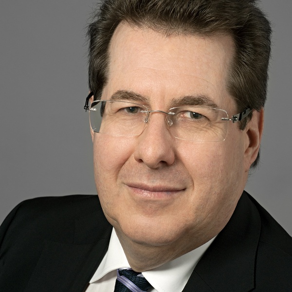 Stefan Krakowka PwC Legal